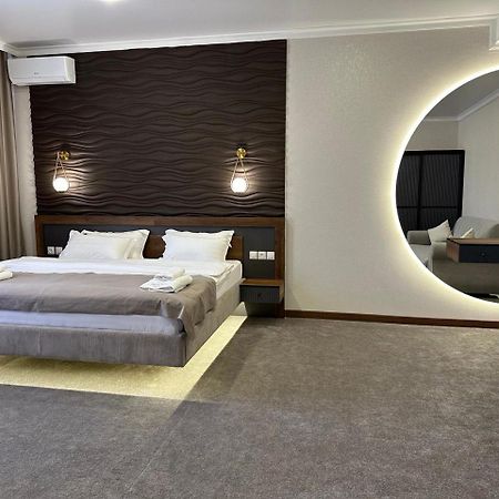 Grand Way Hotel Taraz Exteriér fotografie