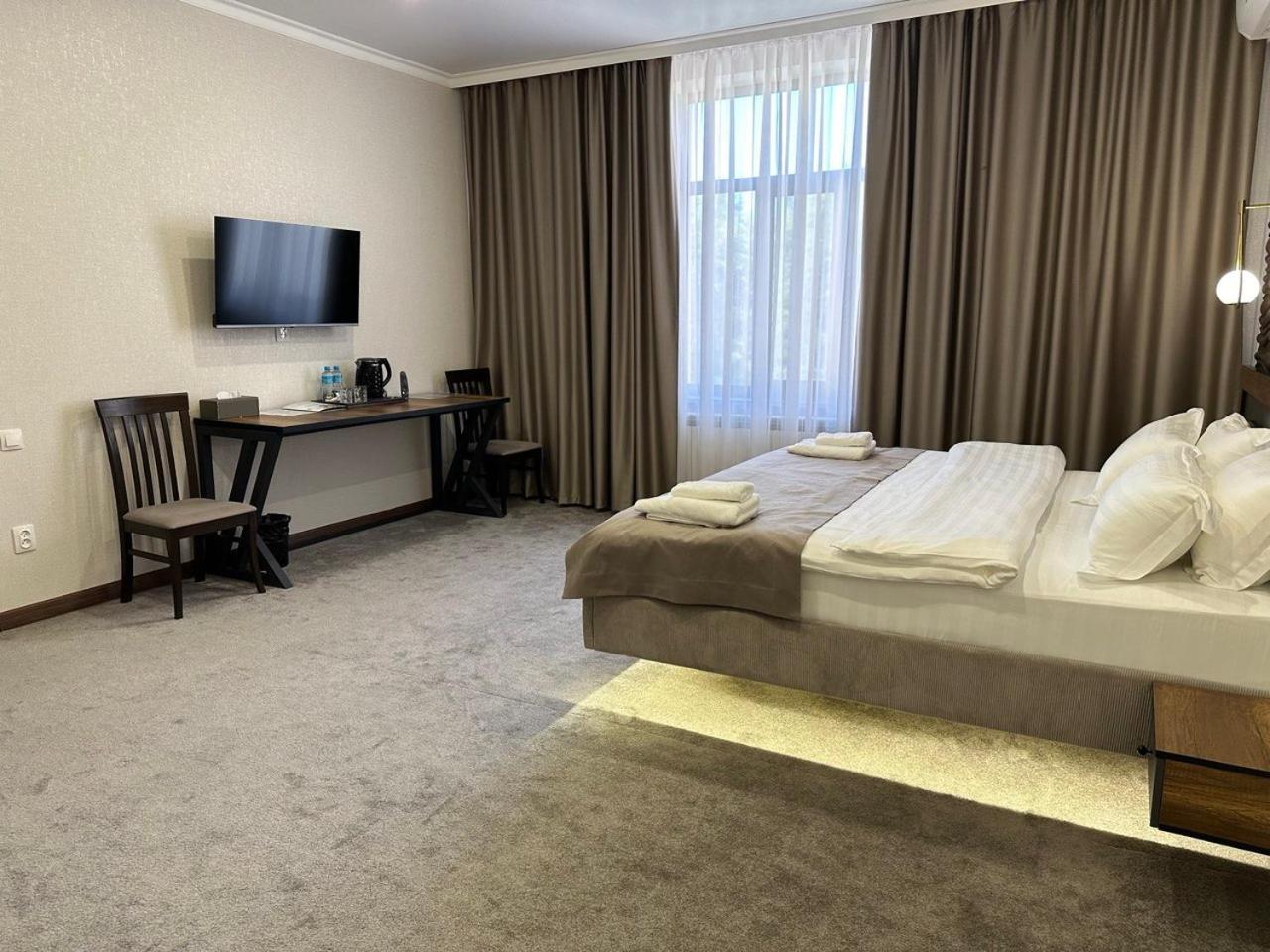 Grand Way Hotel Taraz Exteriér fotografie