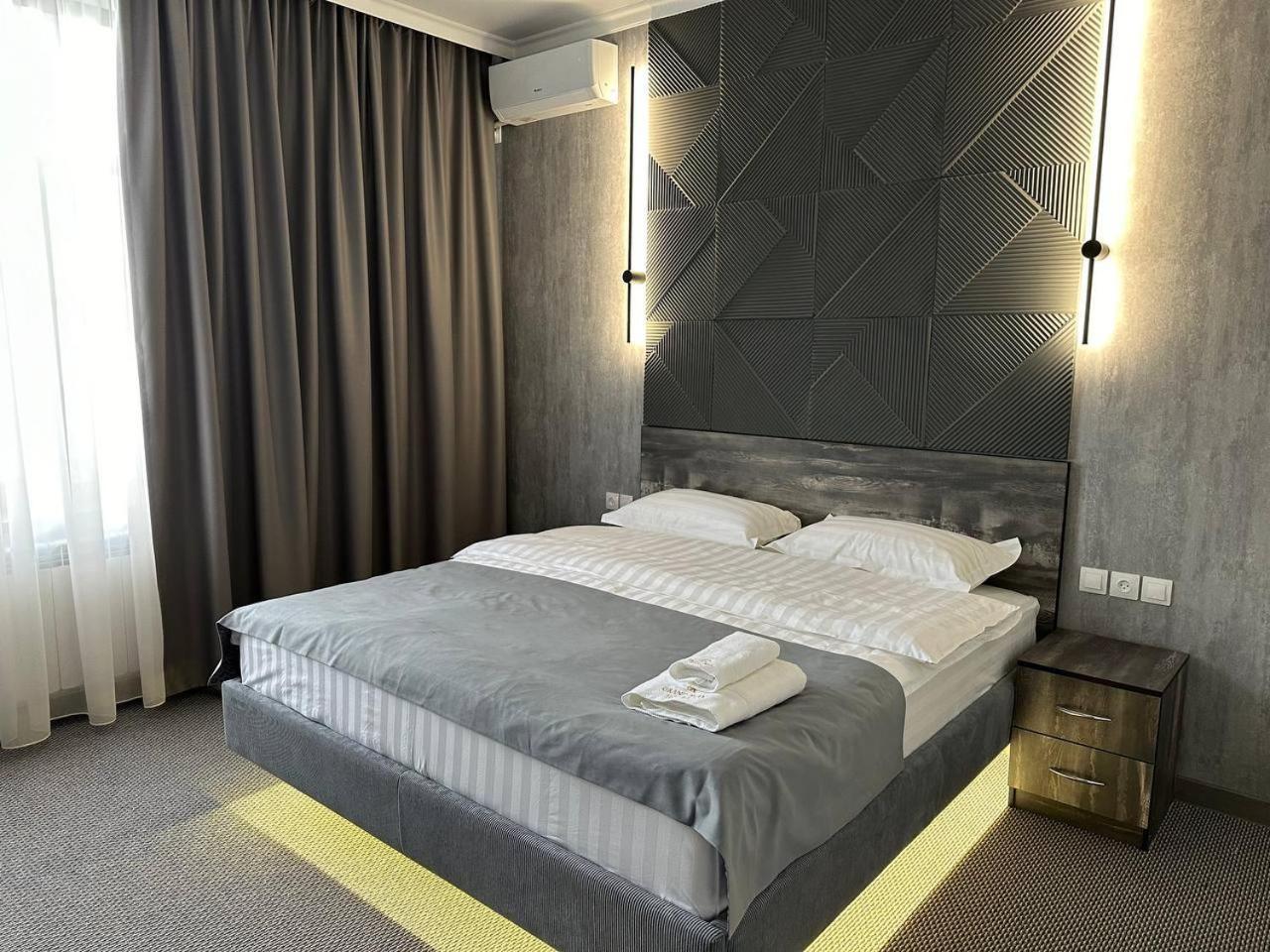 Grand Way Hotel Taraz Exteriér fotografie