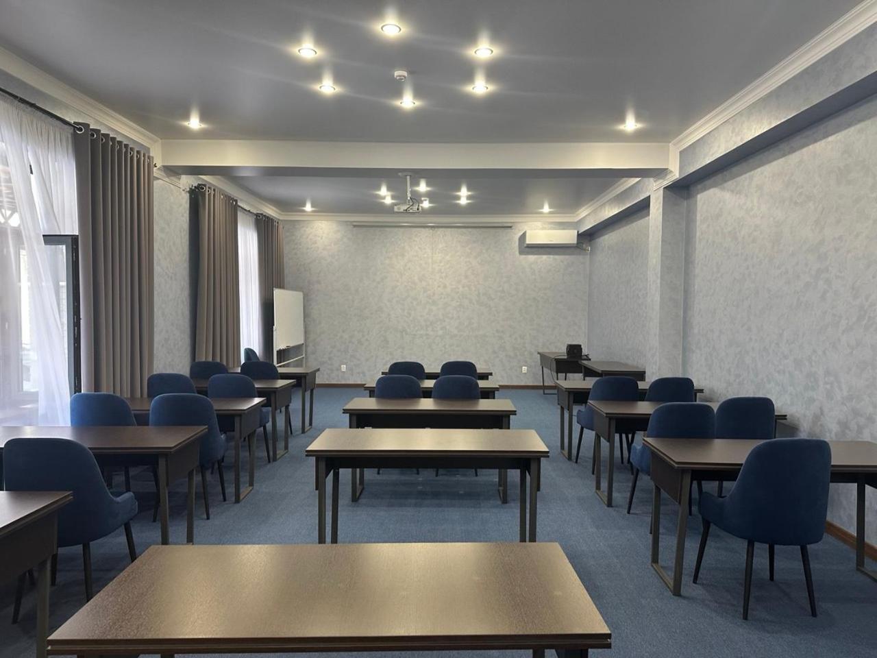 Grand Way Hotel Taraz Exteriér fotografie